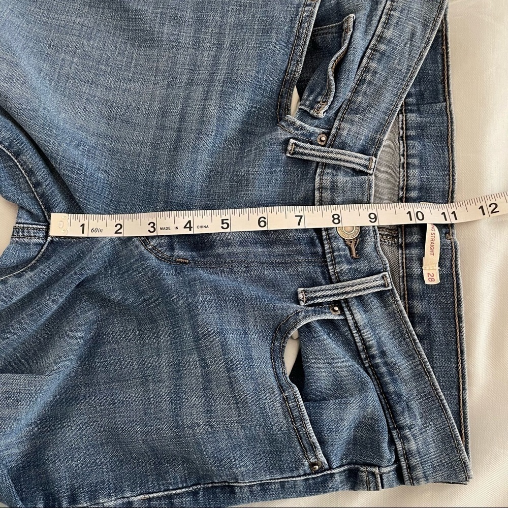 Levi’s slimming straight jeans 28 - Picture 14 of 16